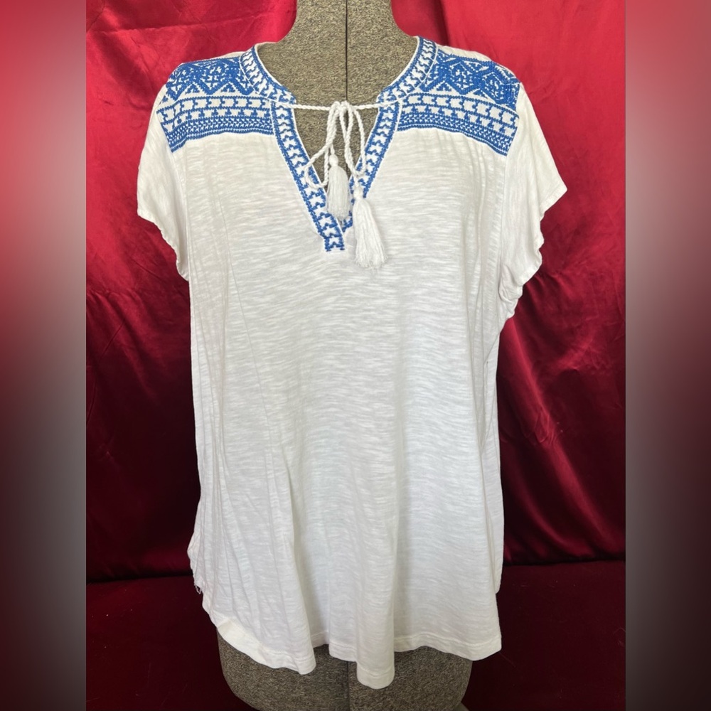 Liz Claiborne White Tunic with Blue Embroidery and Tassel Tie